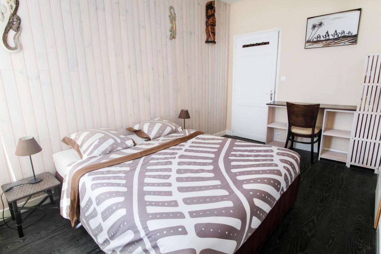Bed and Breakfast Les Gués Rivières Pujols  Exterior foto